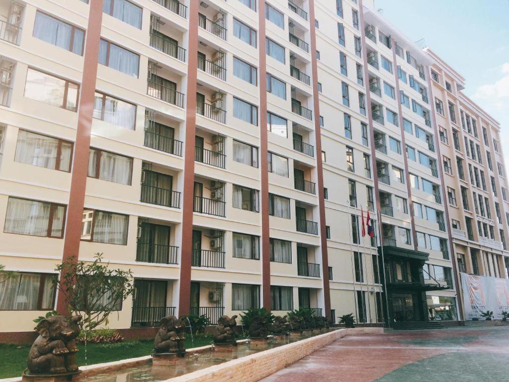 Sky City Hotel Vientiane Exteriör bild